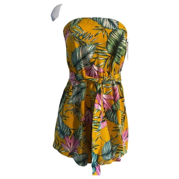 NWT SUPERDOWN/REVOVLE FLORAL TROPICAL ROMPER STRAPLESS W/TIE AT WAISTE LINED - Picture 8 of 15